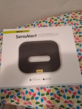 doona Lab SensAlert Smart Sensor - White Box with Black Device Image